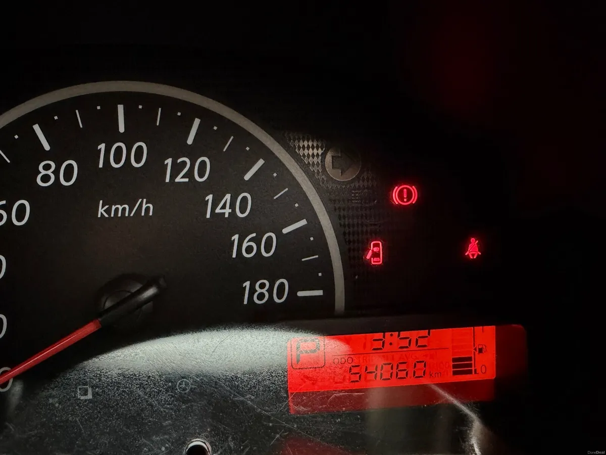 Nissan March 2016 - Image 2