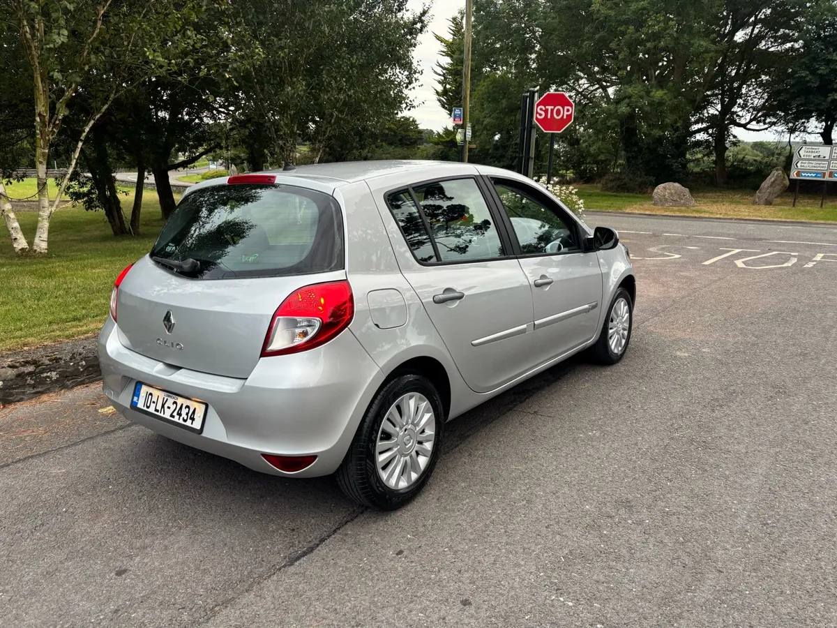 AUTOMATIC One Owner Service History Low Mileage - Image 4