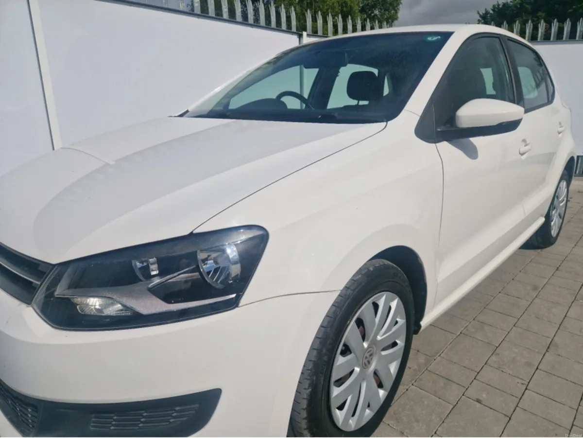 Volkswagen Polo 1.2 PETROL AUTO - Image 5