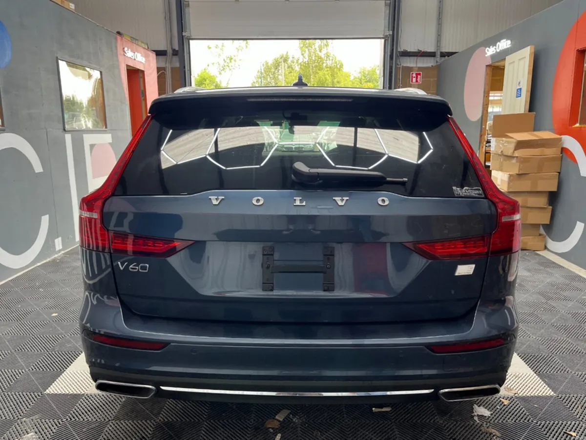 Volvo V60 2021 VOLVO V60 T6 PLUG-IN 2.0 AUTOMATIC - Image 3