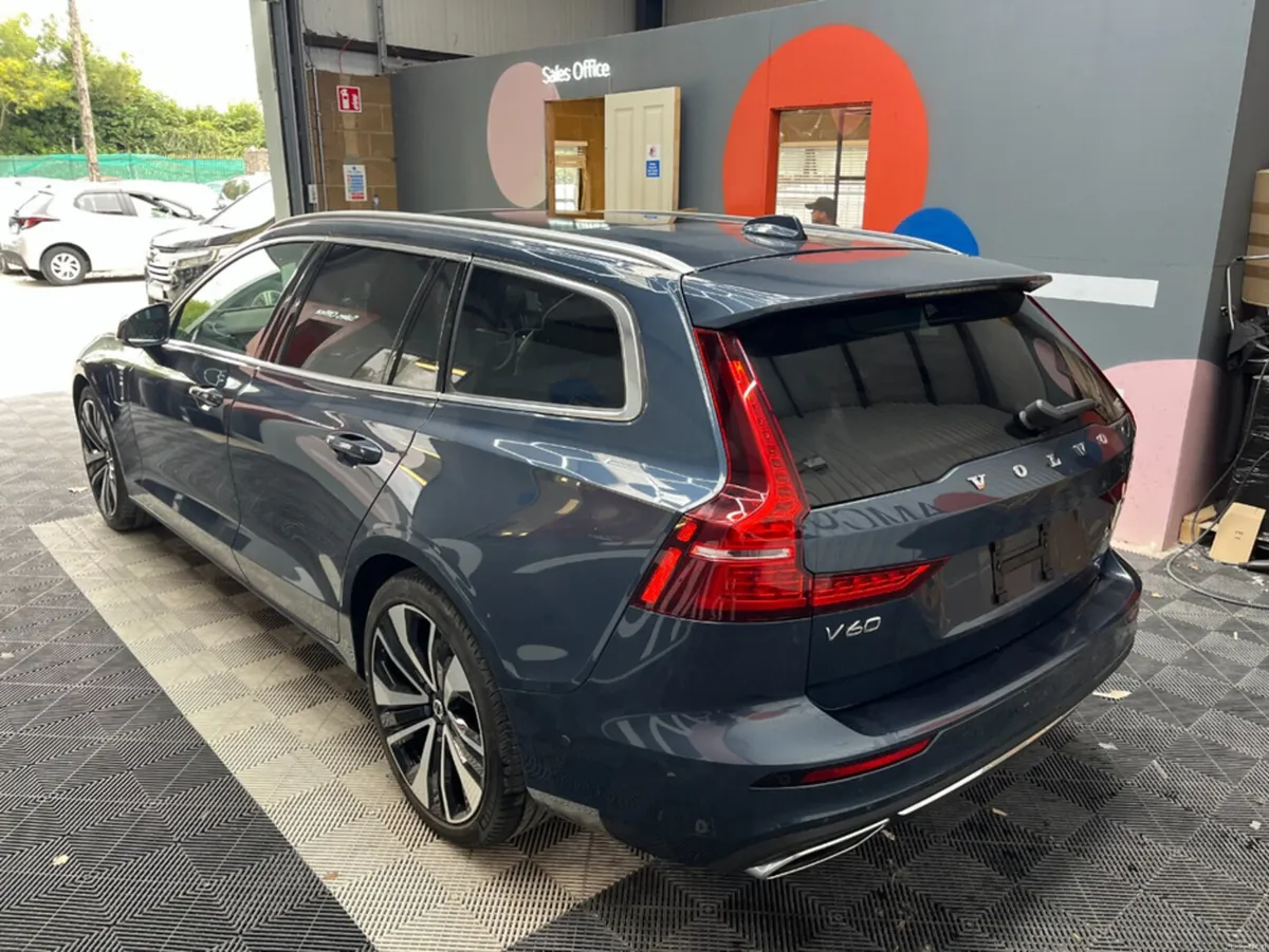 Volvo V60 2021 VOLVO V60 T6 PLUG-IN 2.0 AUTOMATIC - Image 5