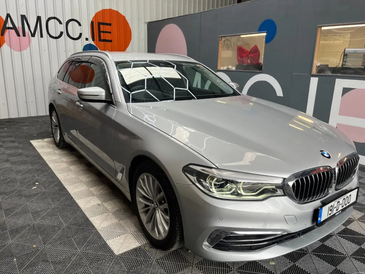 BMW 3-Series 2019 BMW 323D TOURING 2.0 AUTOMATIC / - Image 1