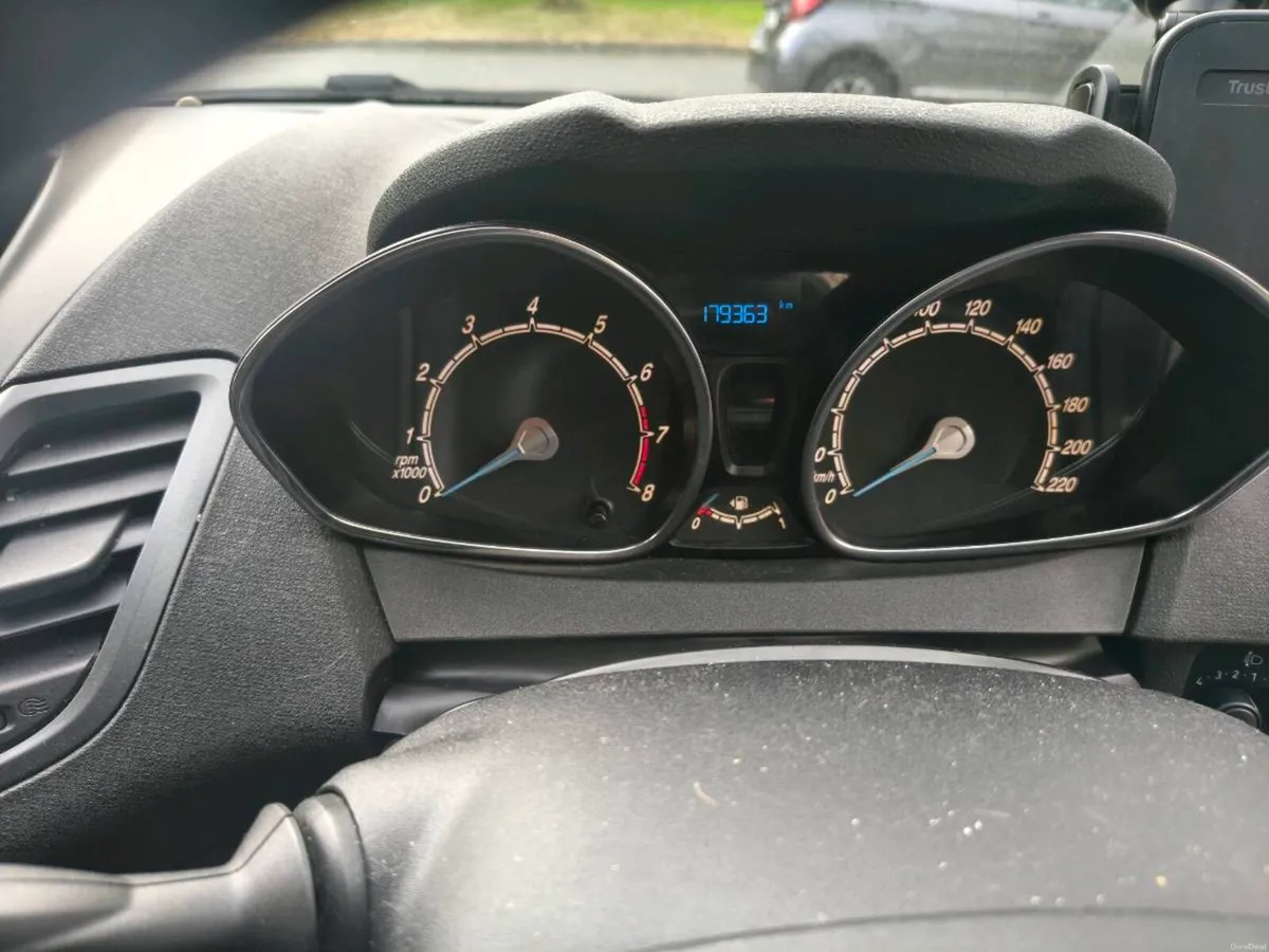 2015 Ford Fiesta Titanium 1.0 - Image 5
