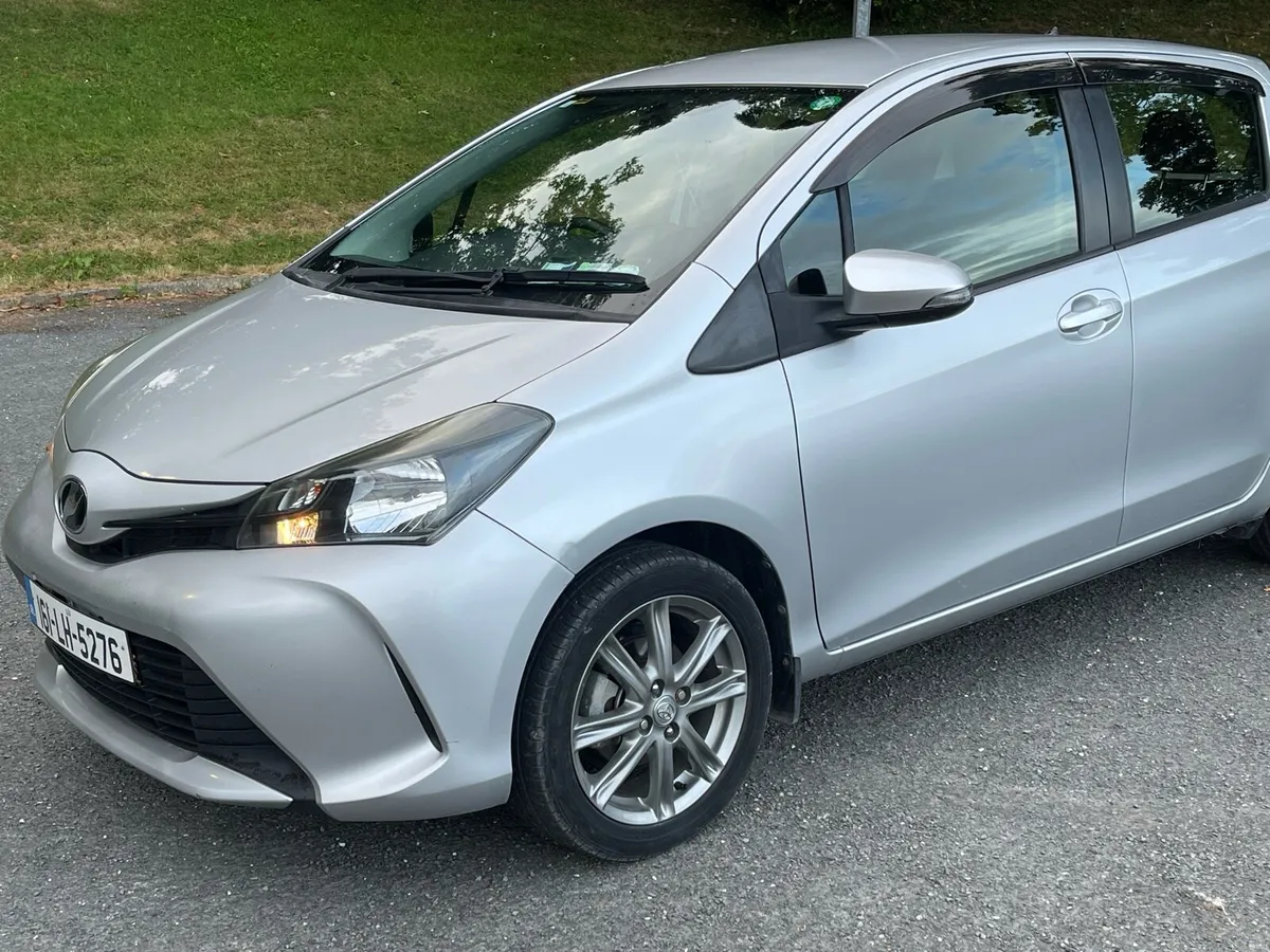 2016 Toyota Vitz Automatic NCt 09/27 - Image 3