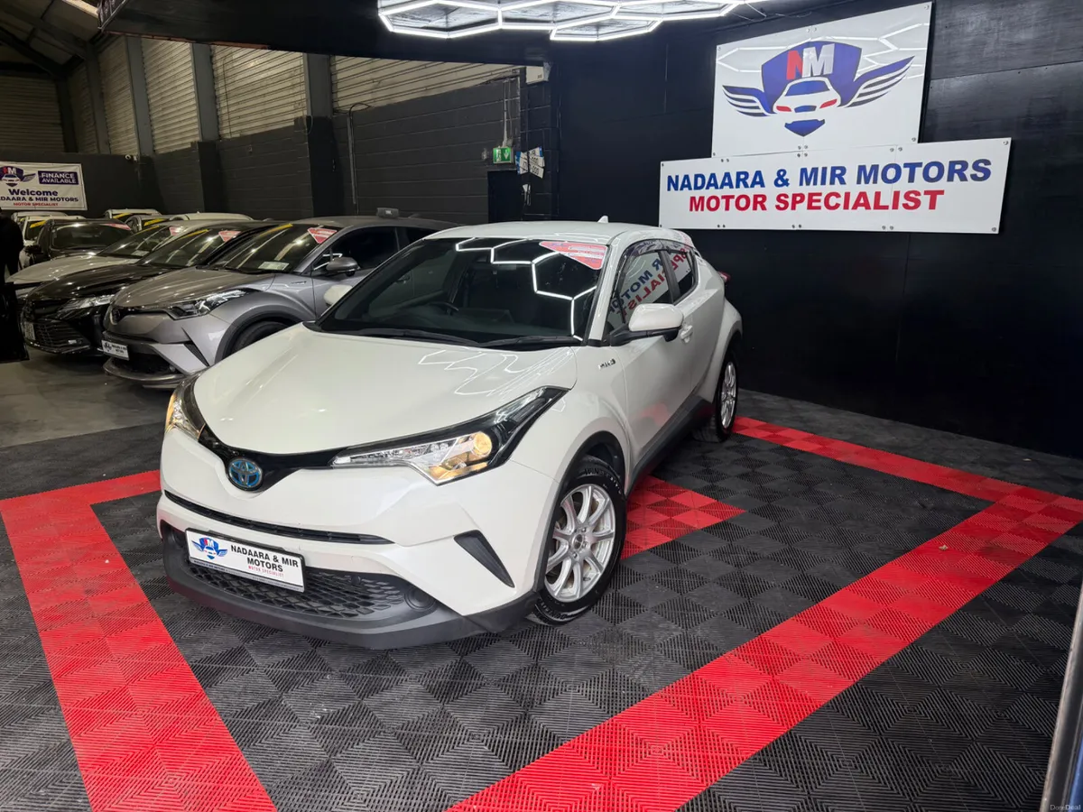 2018 Toyota C-HR - Image 5