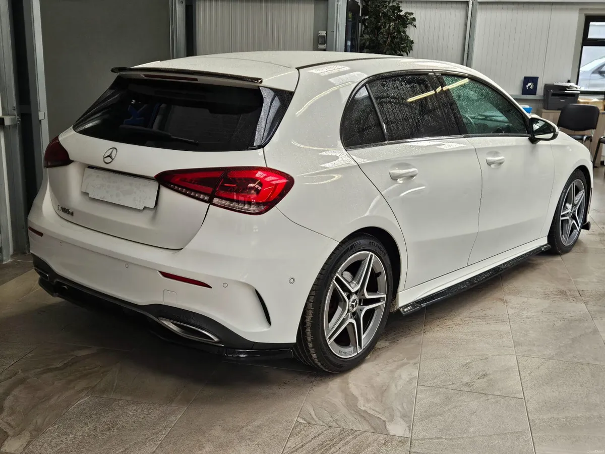 18 MERCEDES-BENZ A180 AMG LINE NIGHT EDITION AUTO - Image 3