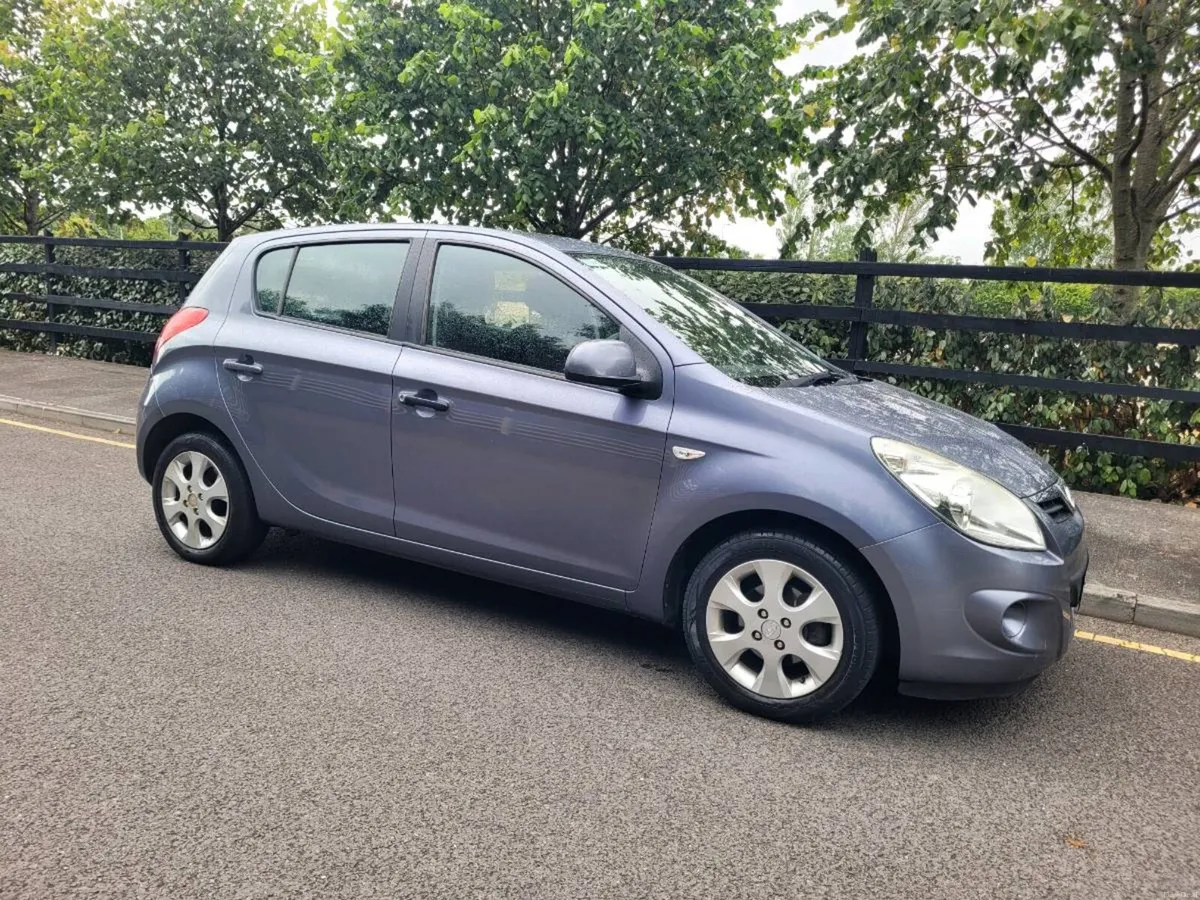 CLEAN 2011 HYUNDAI I20 1.2 PETROL. - Image 1
