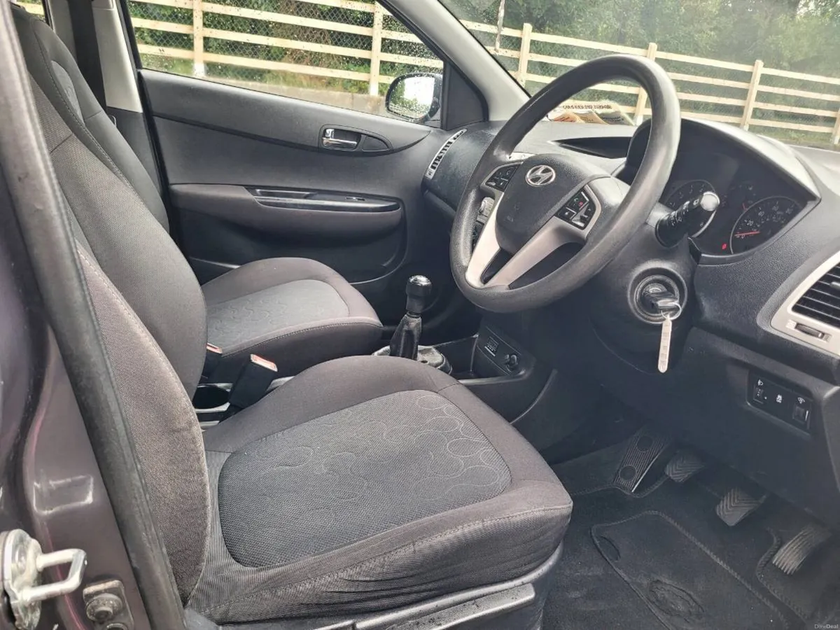 CLEAN 2011 HYUNDAI I20 1.2 PETROL. - Image 5