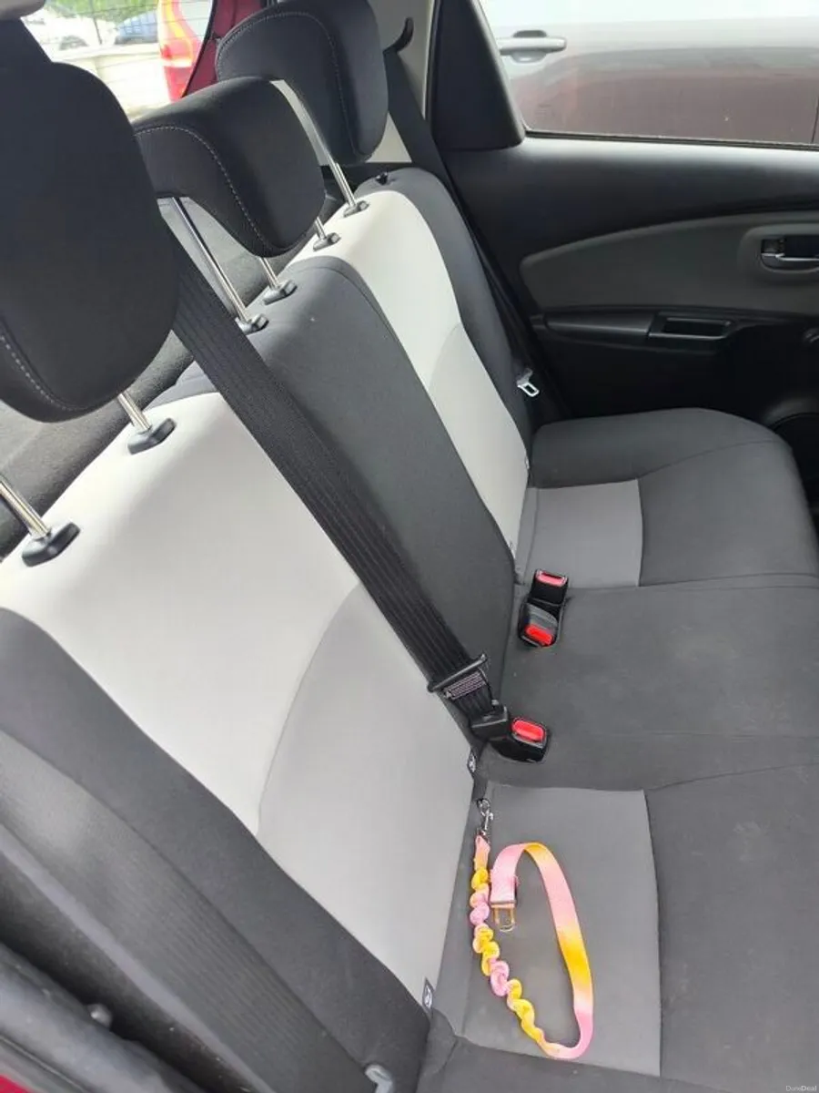 2018 Toyota Yaris - Image 2