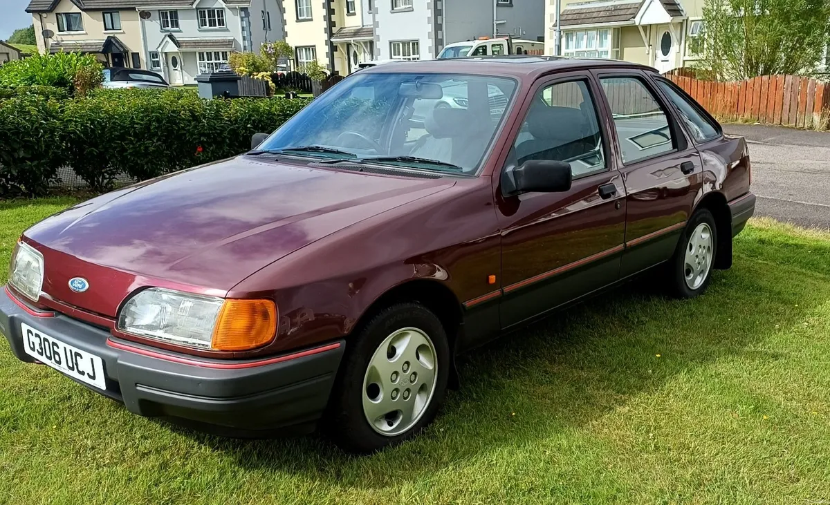 Ford Sierra 1990 - Image 1