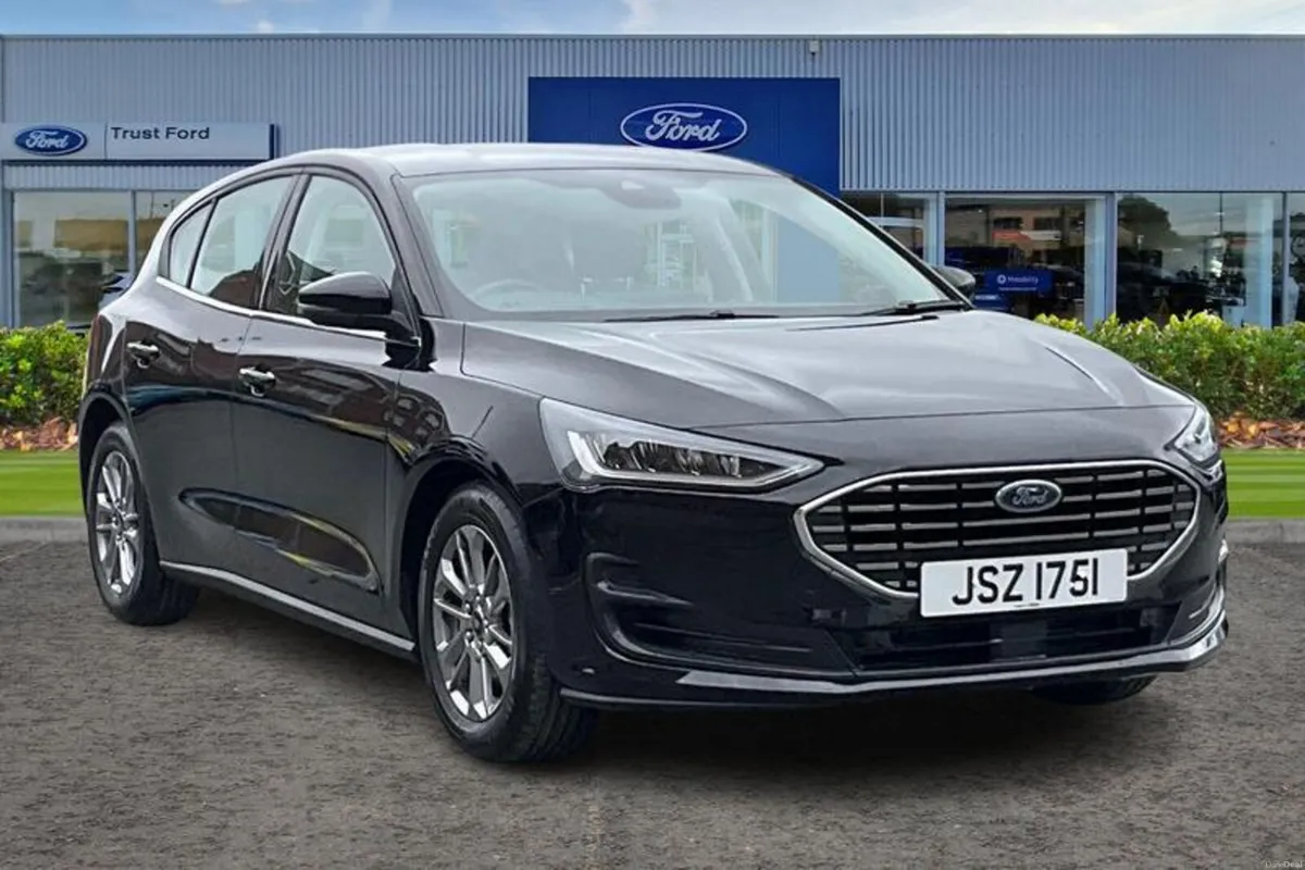 Ford Focus 1.0T EcoBoost MHEV Titanium Hatchback 5 - Image 1