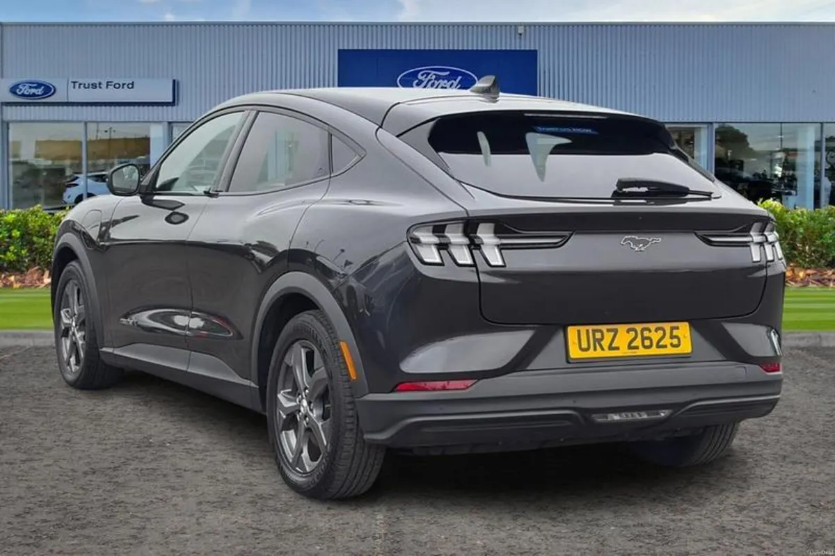 Ford Mustang Mach-E Extended Range - Image 2
