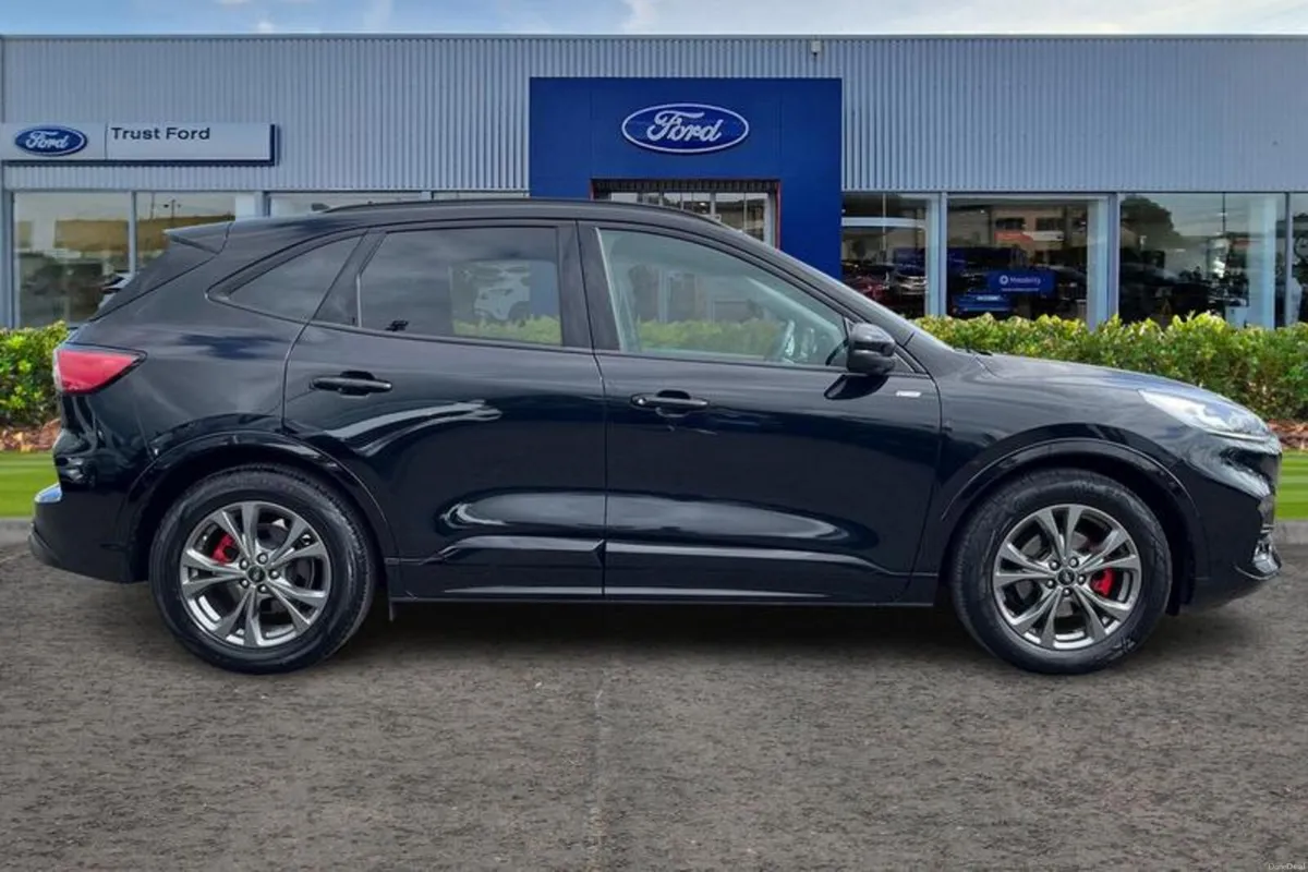 Ford Kuga ST-Line Edition - Image 3