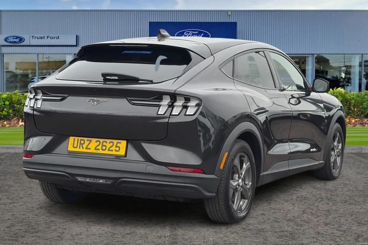 Ford Mustang Mach-E Extended Range - Image 4