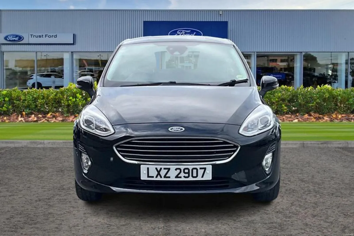 Ford Fiesta Zetec - Image 6