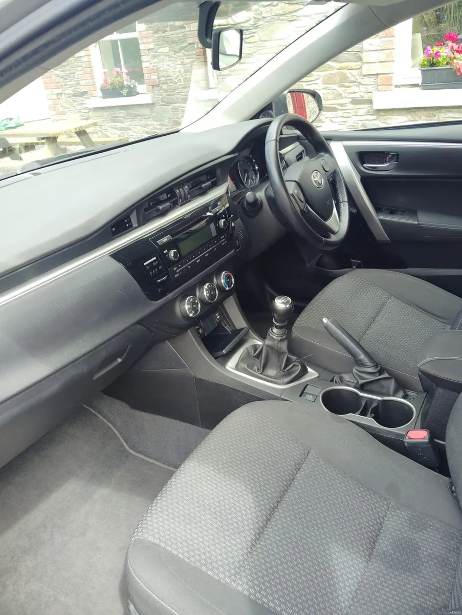 Toyota corolla 2014 1.4D AURA  in good condition - Image 3