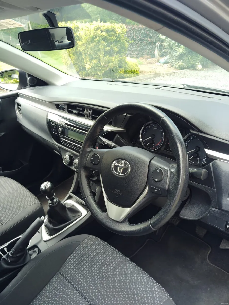 Toyota corolla 2014 1.4D AURA  in good condition - Image 6