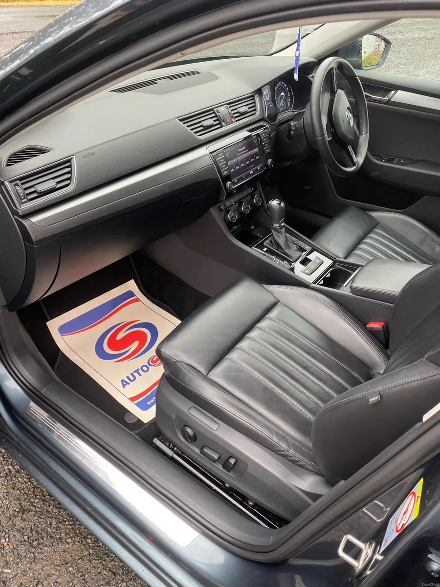 Skoda Superb Estate - Image 3