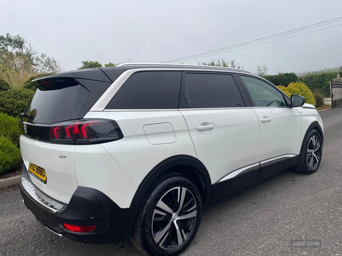 Peugeot 5008 DIESEL ESTATE - Image 2