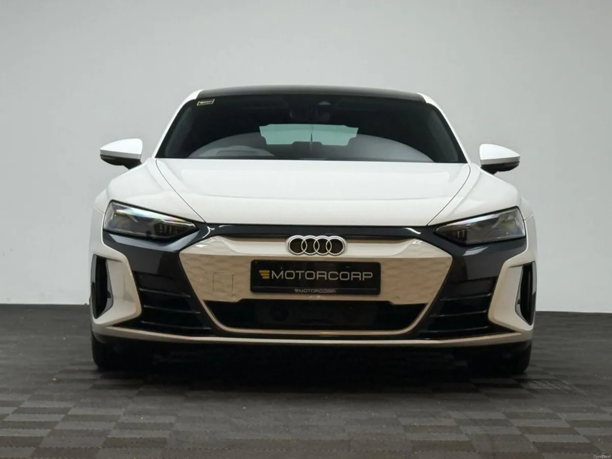 Audi e-tron GT GT 522HP QUATTRO - Image 2