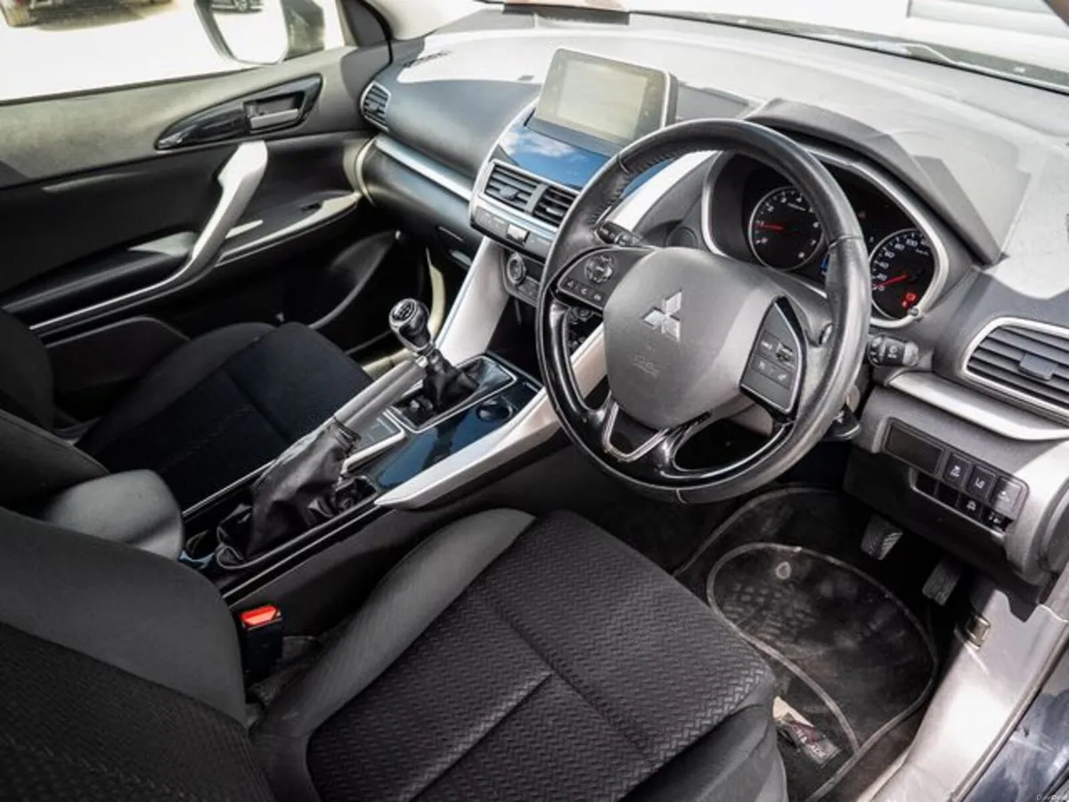 Mitsubishi Eclipse Invite 6MT 4DR - Image 5