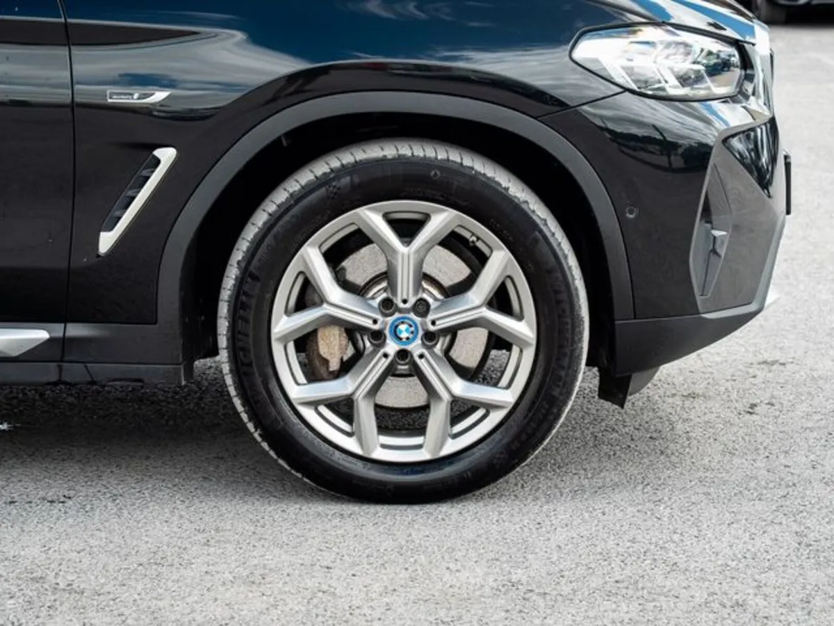 BMW X3 XDRIVE30E XLINE - Image 3