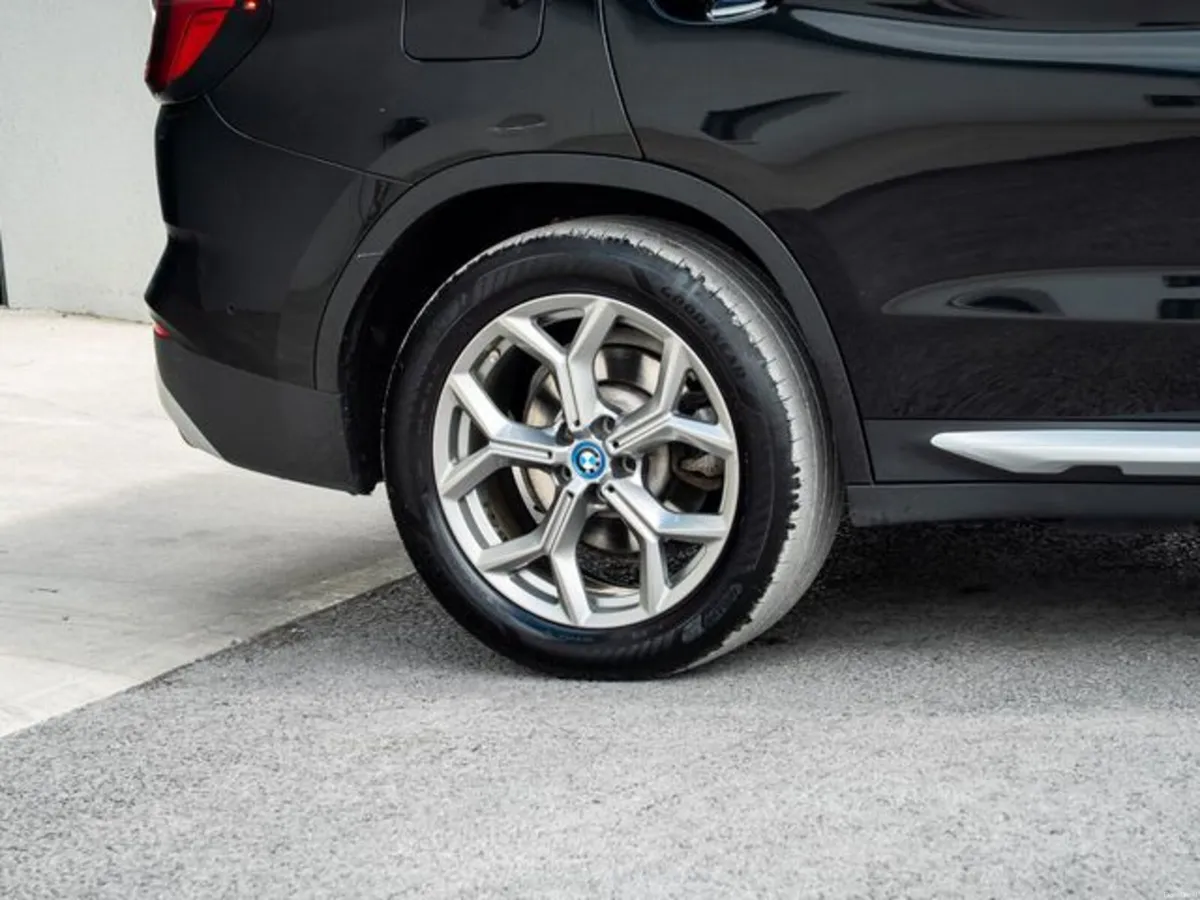 BMW X3 XDRIVE30E XLINE - Image 4