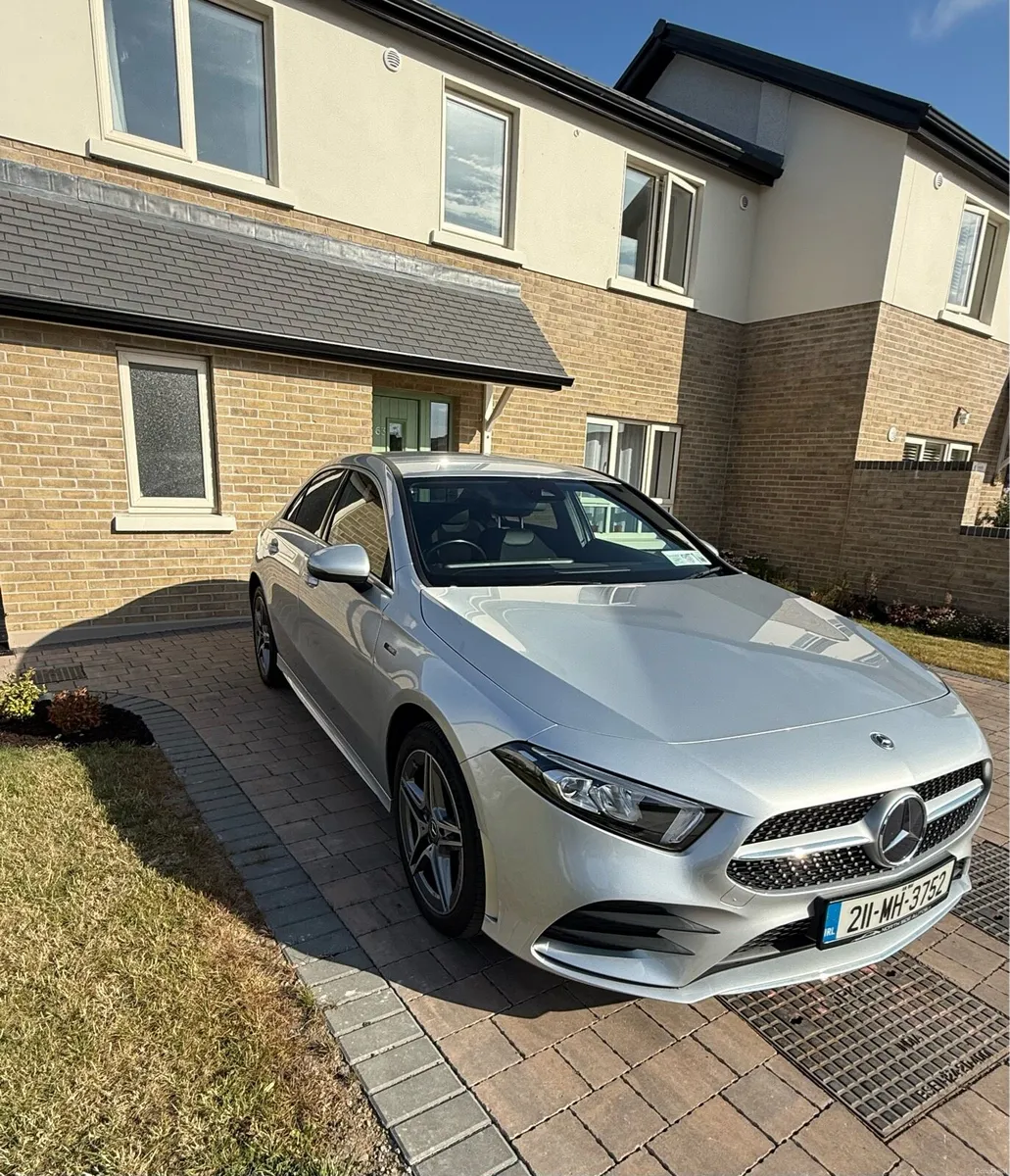 Mercedes 250e AMG 2021 hybrid Excellent condition - Image 2