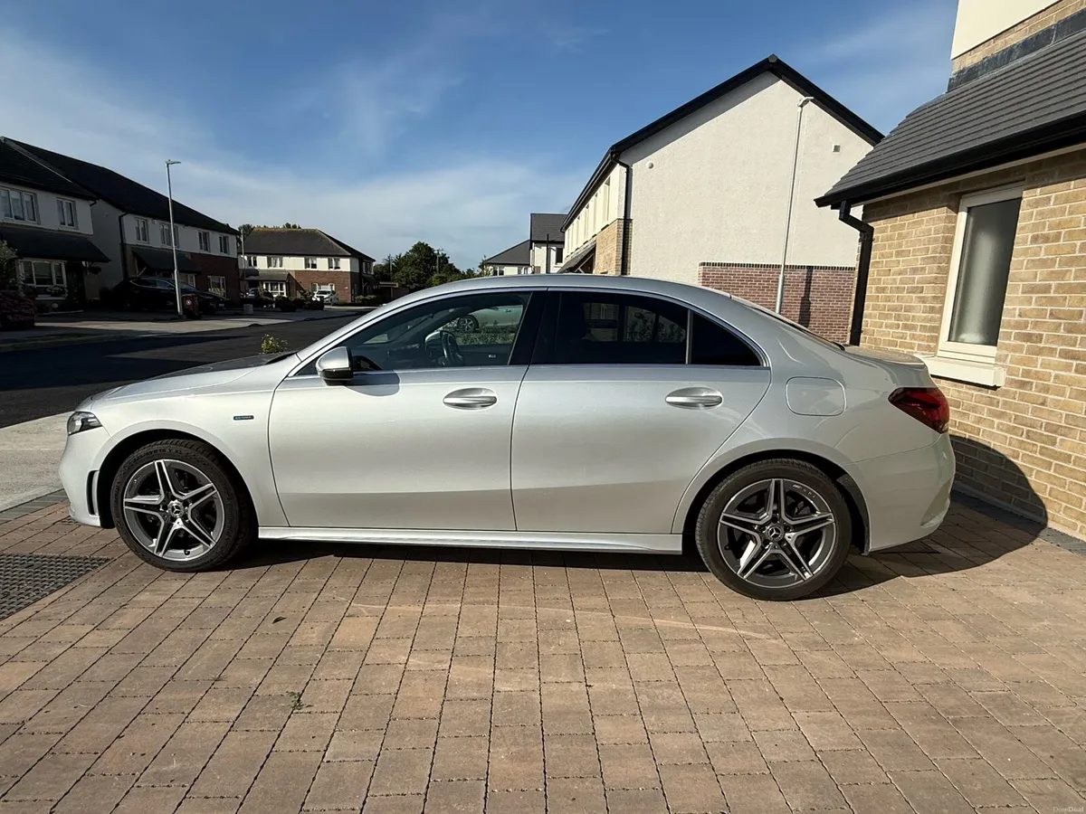 Mercedes 250e AMG 2021 hybrid Excellent condition - Image 4