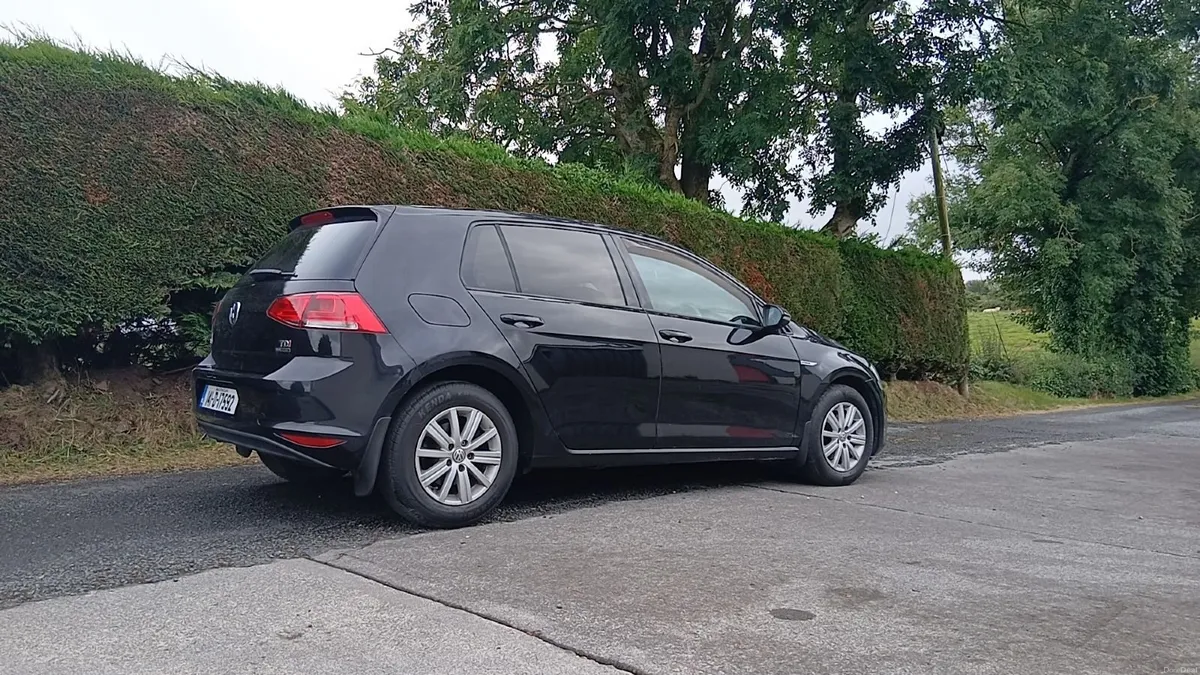 Volkswagen Golf 2014 - Image 1