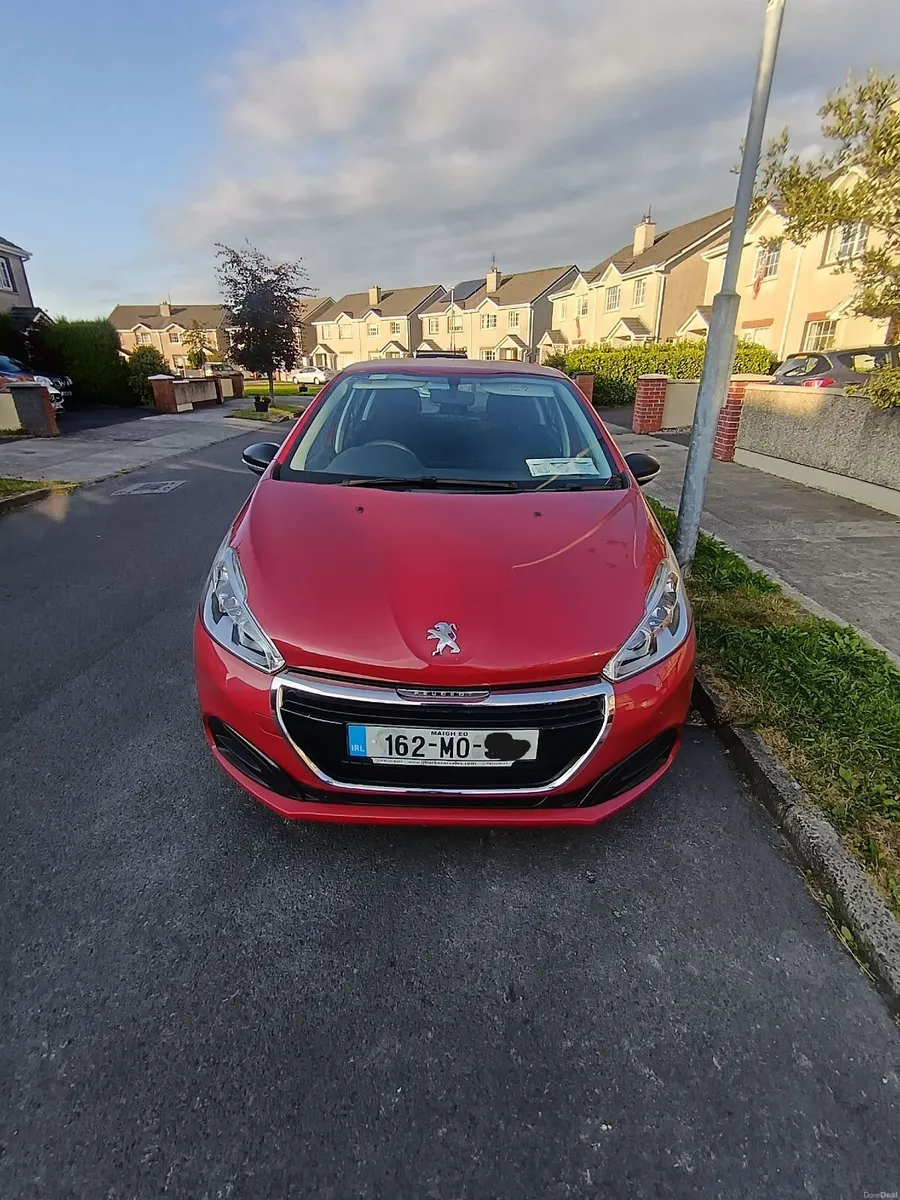 Peugeot 208 2016 - Image 1