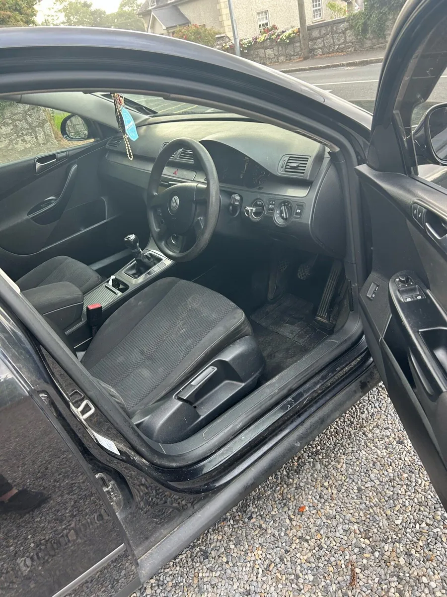2009 vw passat 2.0 tdi - Image 5