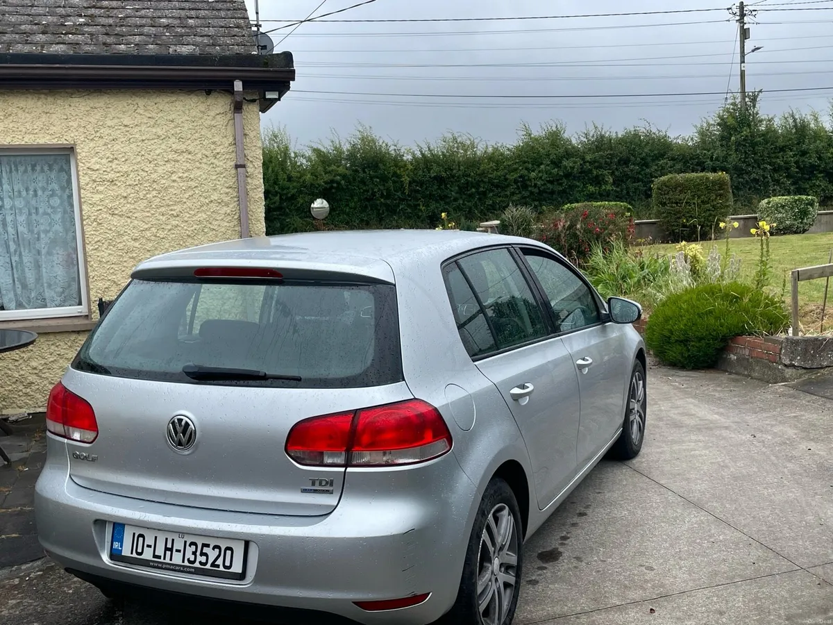 VW GOLF 1.6 TDI BLUEMOTION - Image 4