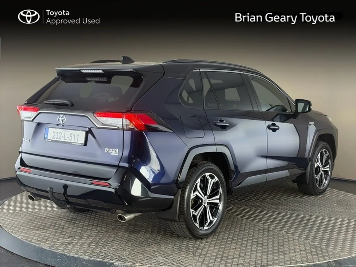 Toyota RAV4 PLUG-IN HYBRID SPORT - Image 2