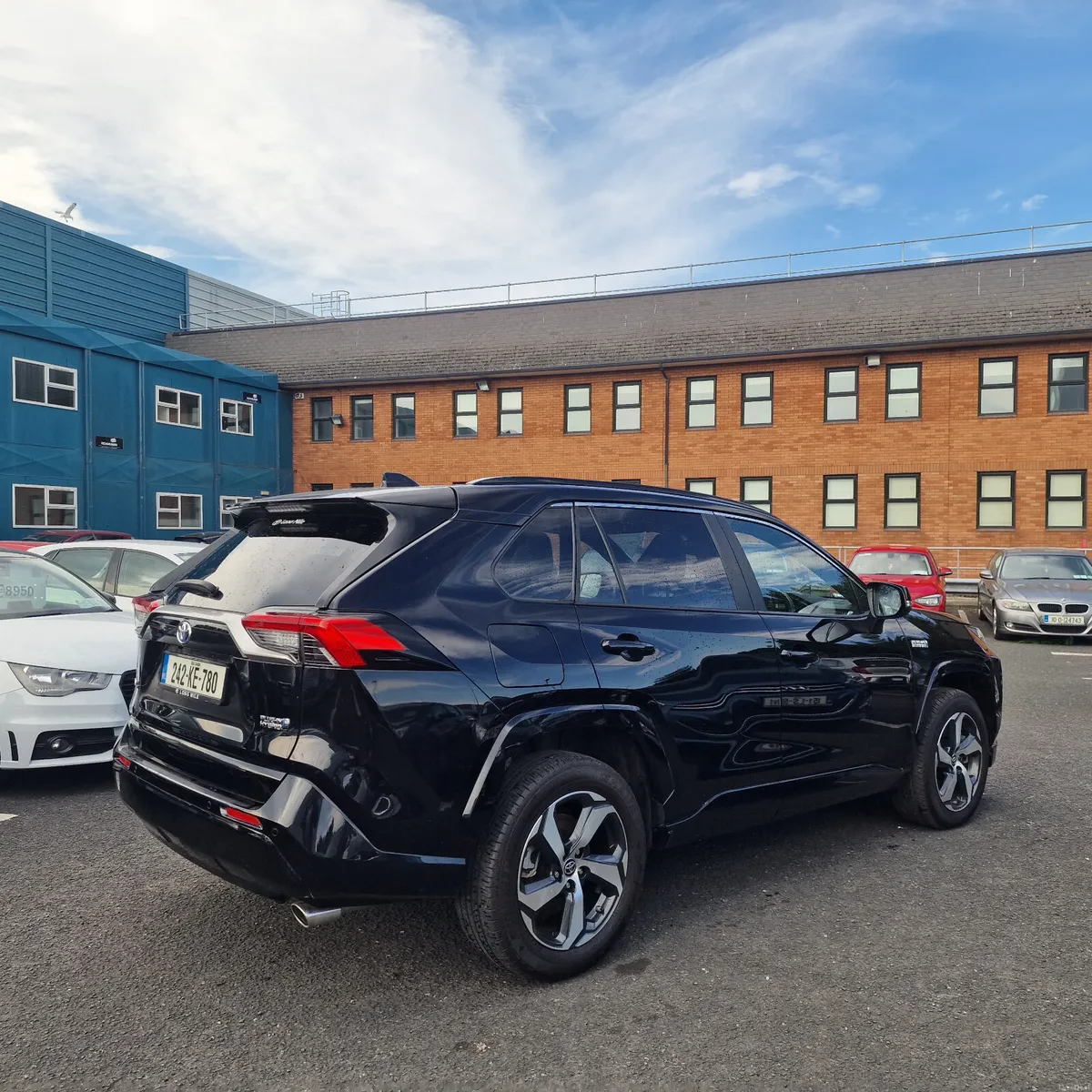 Toyota RAV4 2024 Petrol Hybrid Plug-in - Image 3