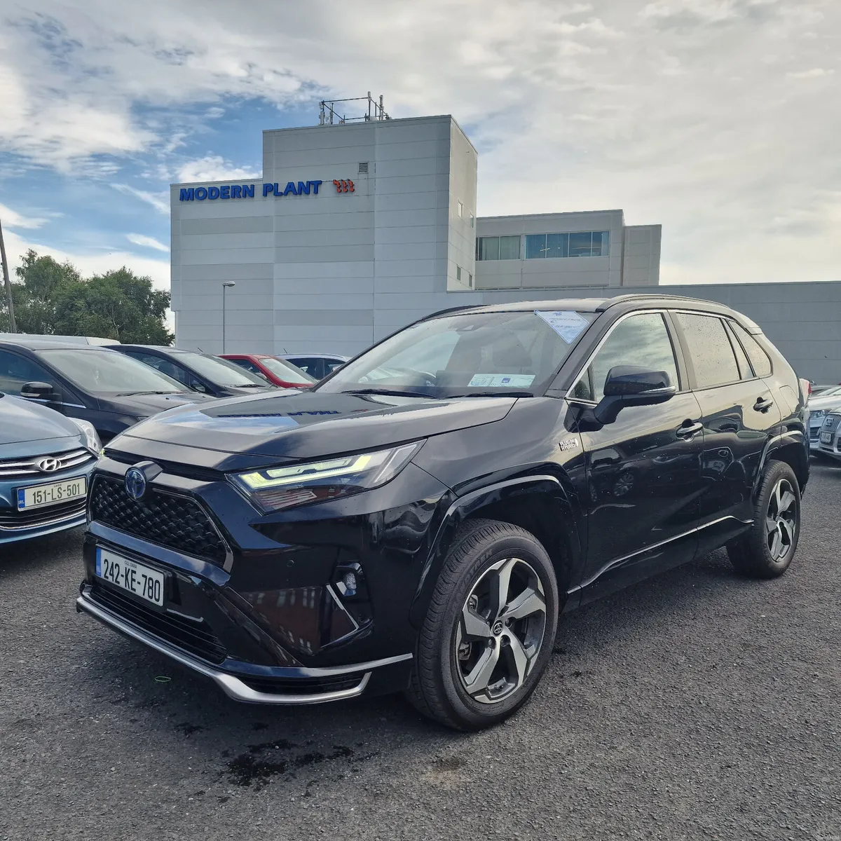 Toyota RAV4 2024 Petrol Hybrid Plug-in - Image 1