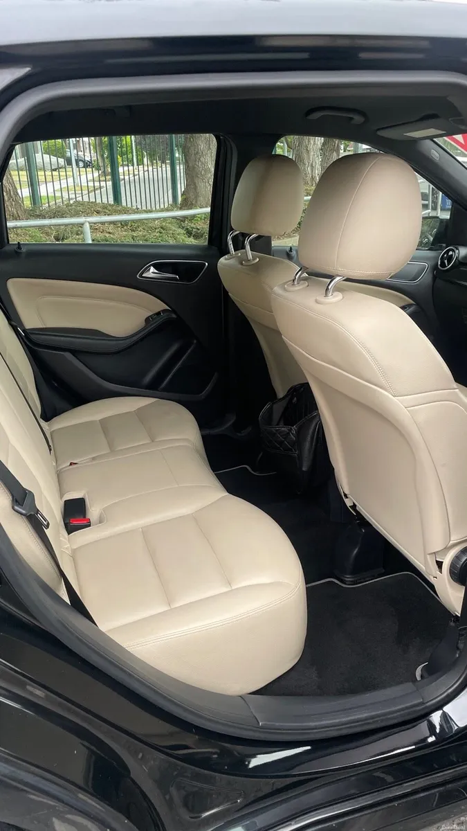 2013MERCEDES BENZ B180 CDI - Image 4