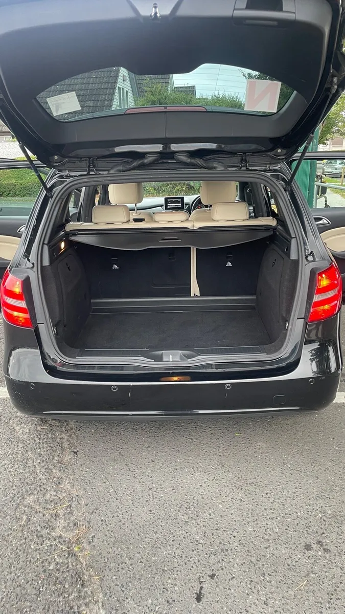 2013MERCEDES BENZ B180 CDI - Image 5