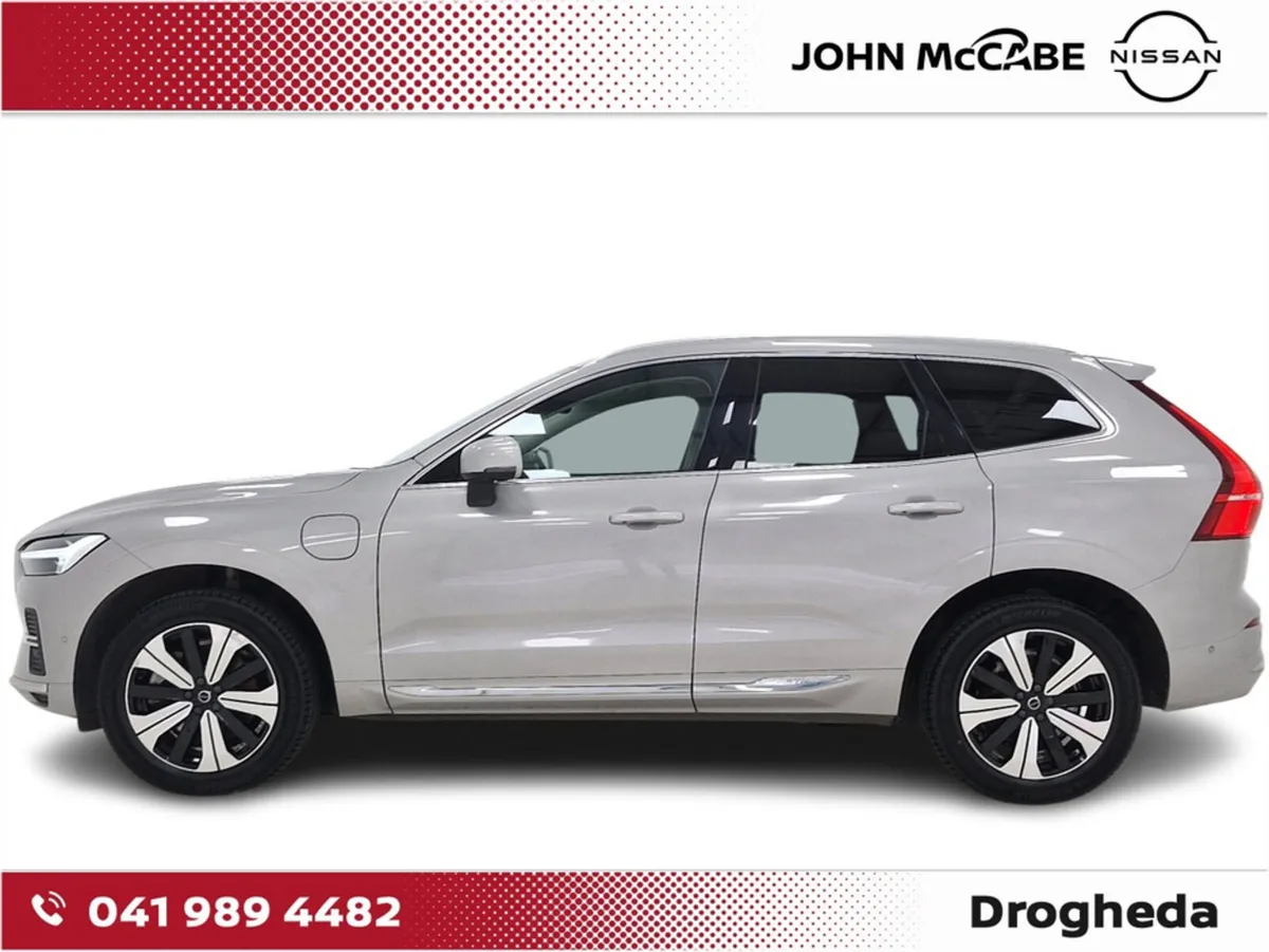 Volvo XC60 T6 PHEV PLUS BRIGHT AWD AUTO *PAN ROOF* - Image 4
