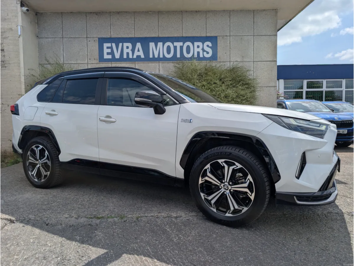 Toyota RAV4 G HYBRID 4WD AUTOMATIC 2.5 PETROL //MA - Image 4