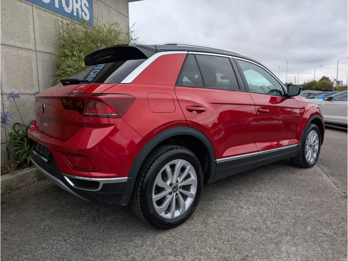 Volkswagen T-Roc STYLE AUTOMATIC 1.5 PETROL //LOW - Image 6