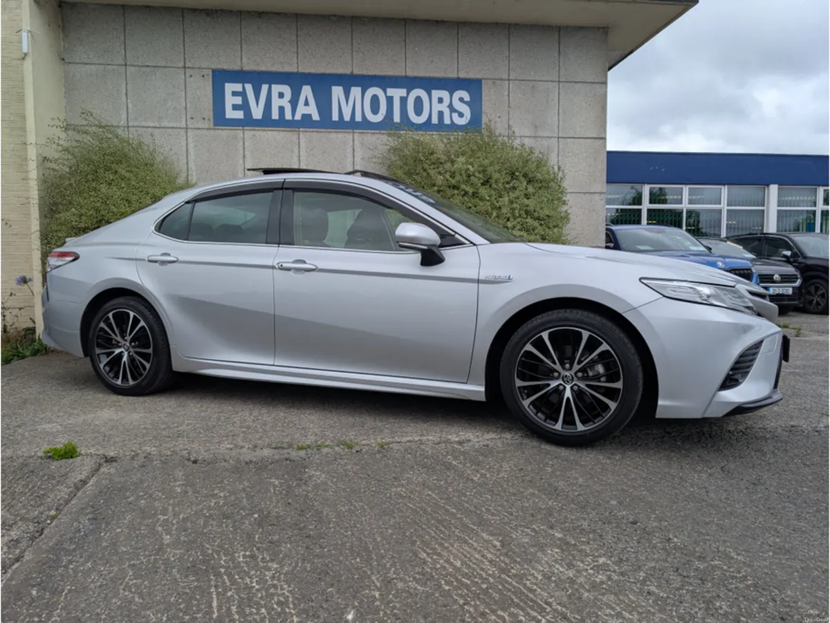 Toyota Camry WS AUTOMATIC HYBRID 2.5 PETROL //HIGH - Image 4