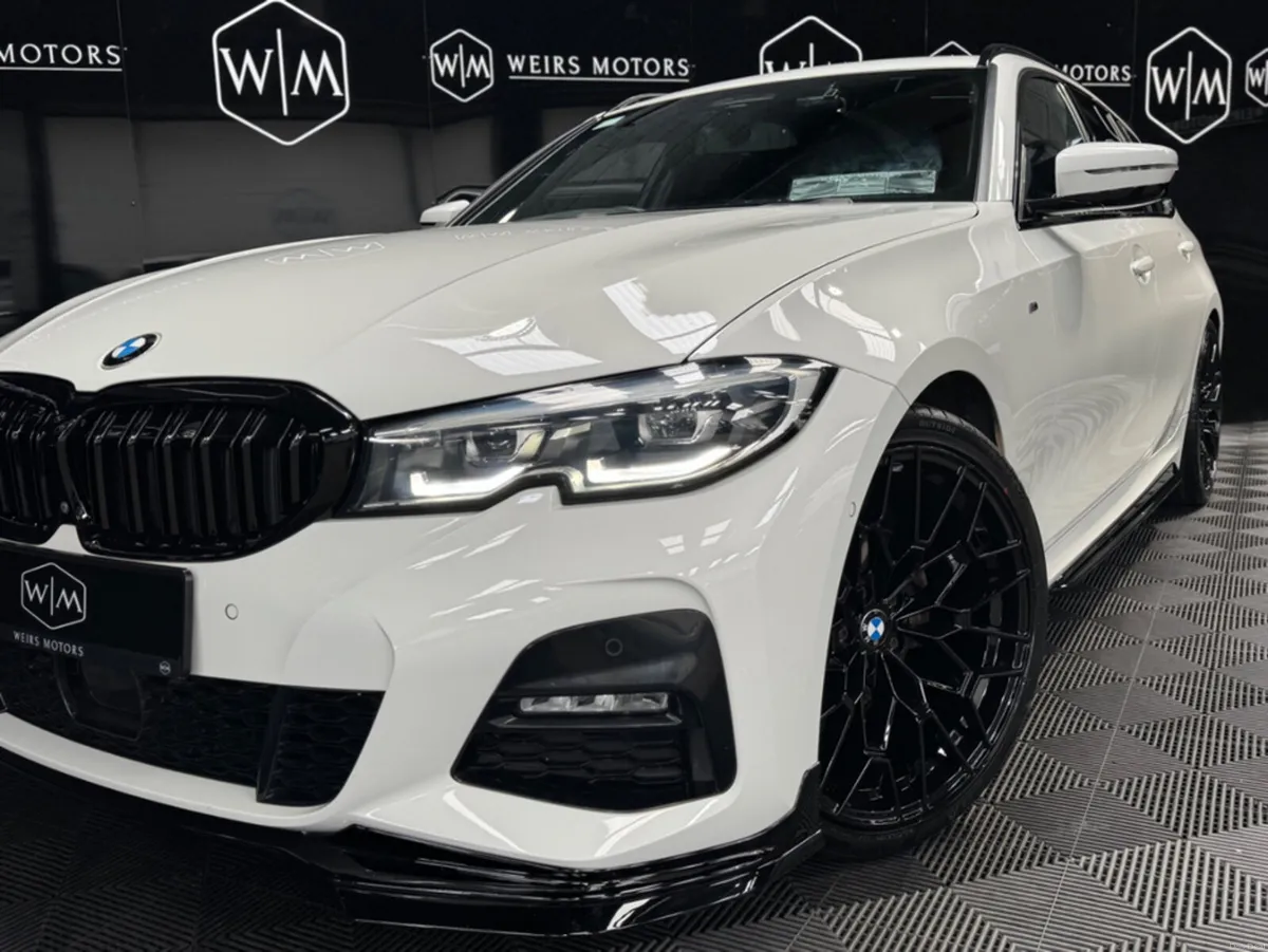 BMW 3-Series 320D TOURING//M-SPORT// X-DRIVE//ONLY - Image 3