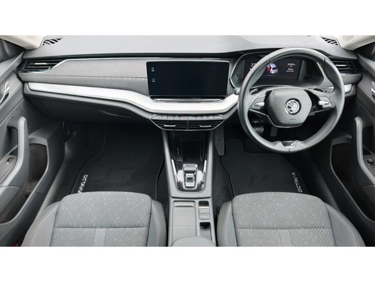 Skoda Octavia STYLE 2.0tdi 115HP DSG 5DR AUTOMATIC - Image 3