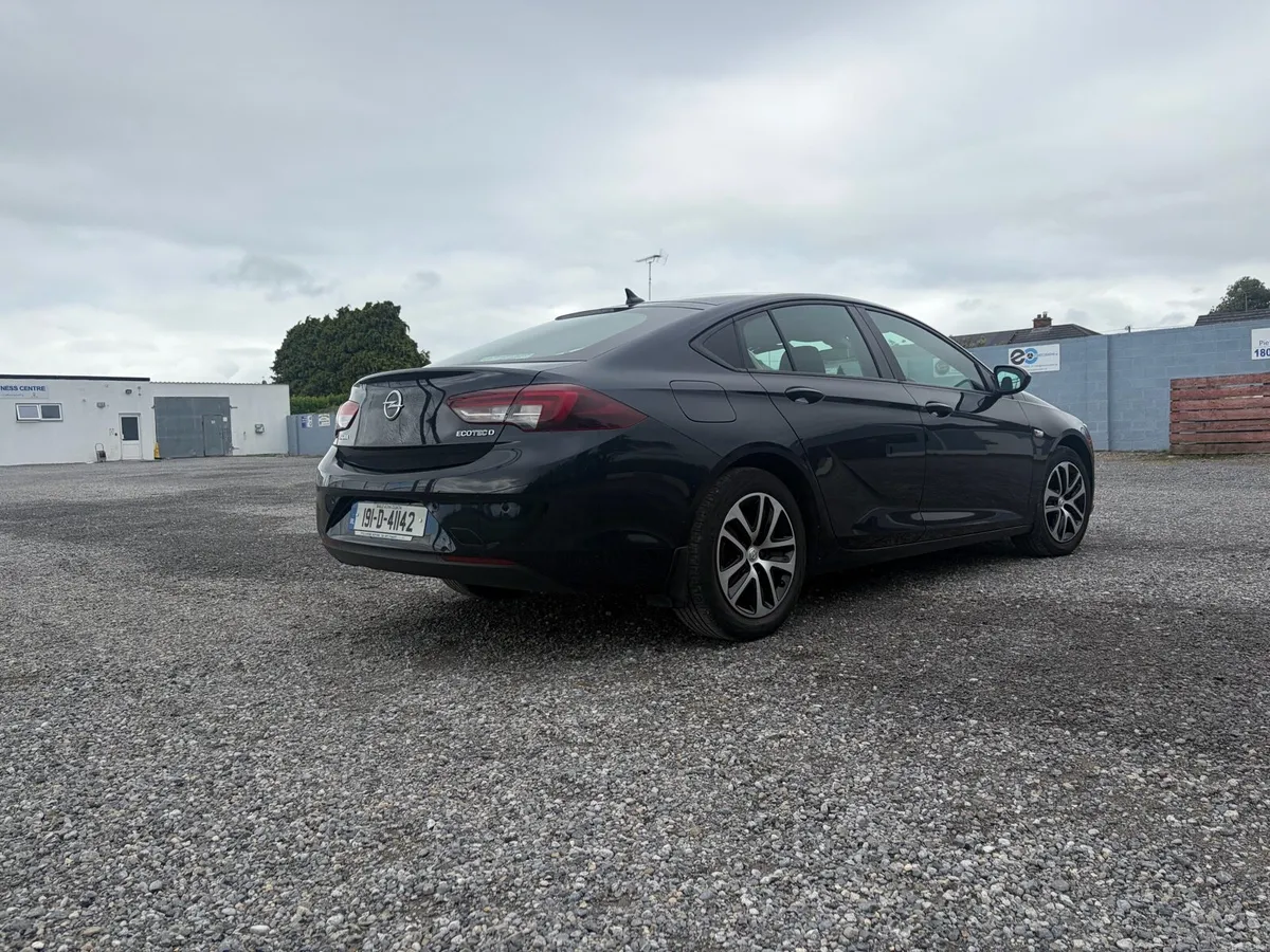 OPEL INSIGNIA - Image 3