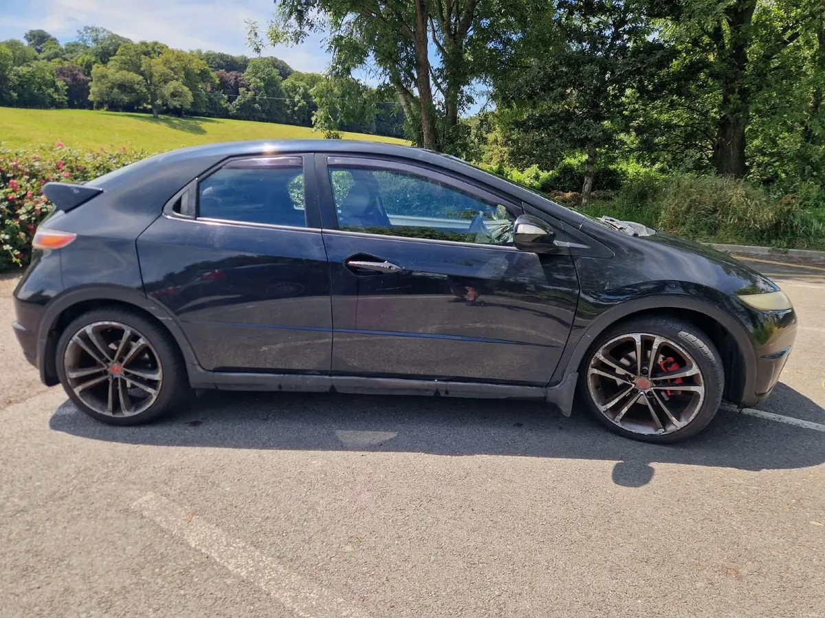 Honda Civic 2006 - Image 2