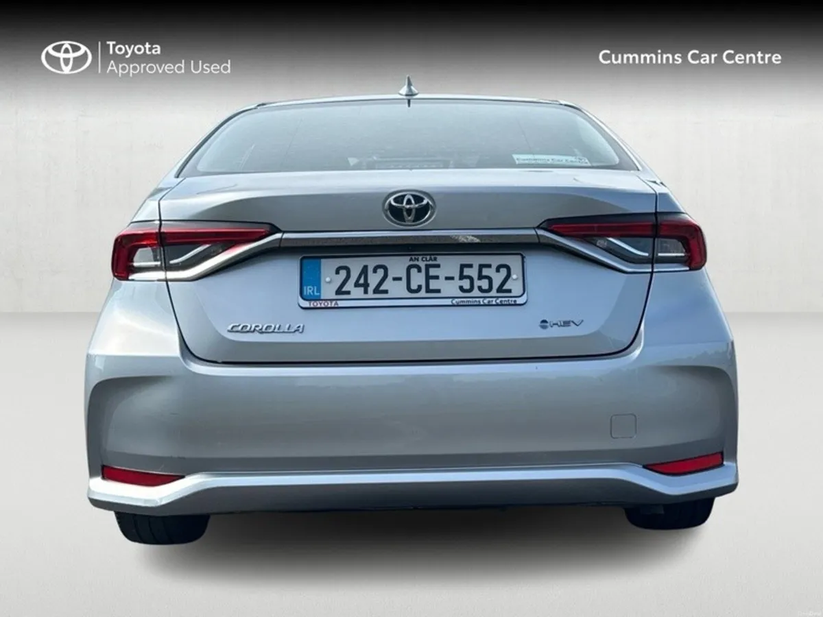 Toyota Corolla SALOON LUNA - Image 4