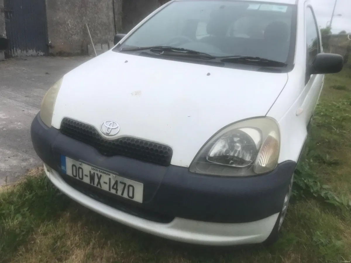 Toyota Yaris 2000 - Image 5