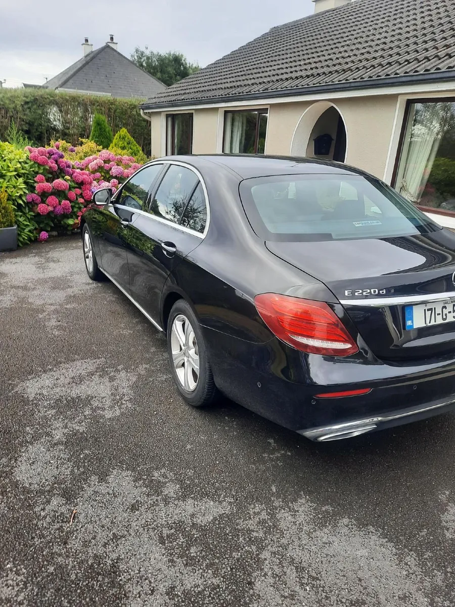 Mercedes-Benz E-Class 2017 - Image 4