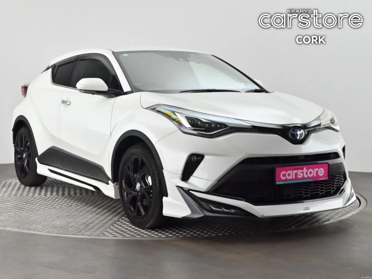 Toyota C-HR 1.8 HYBRID Auto - Image 1